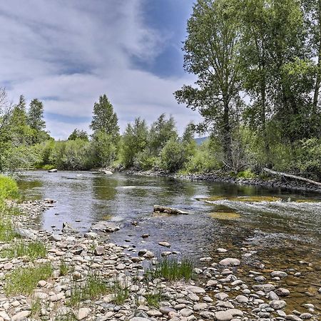 Riverfront Cabin About 4 Mi To Granby Ranch! Exterior photo