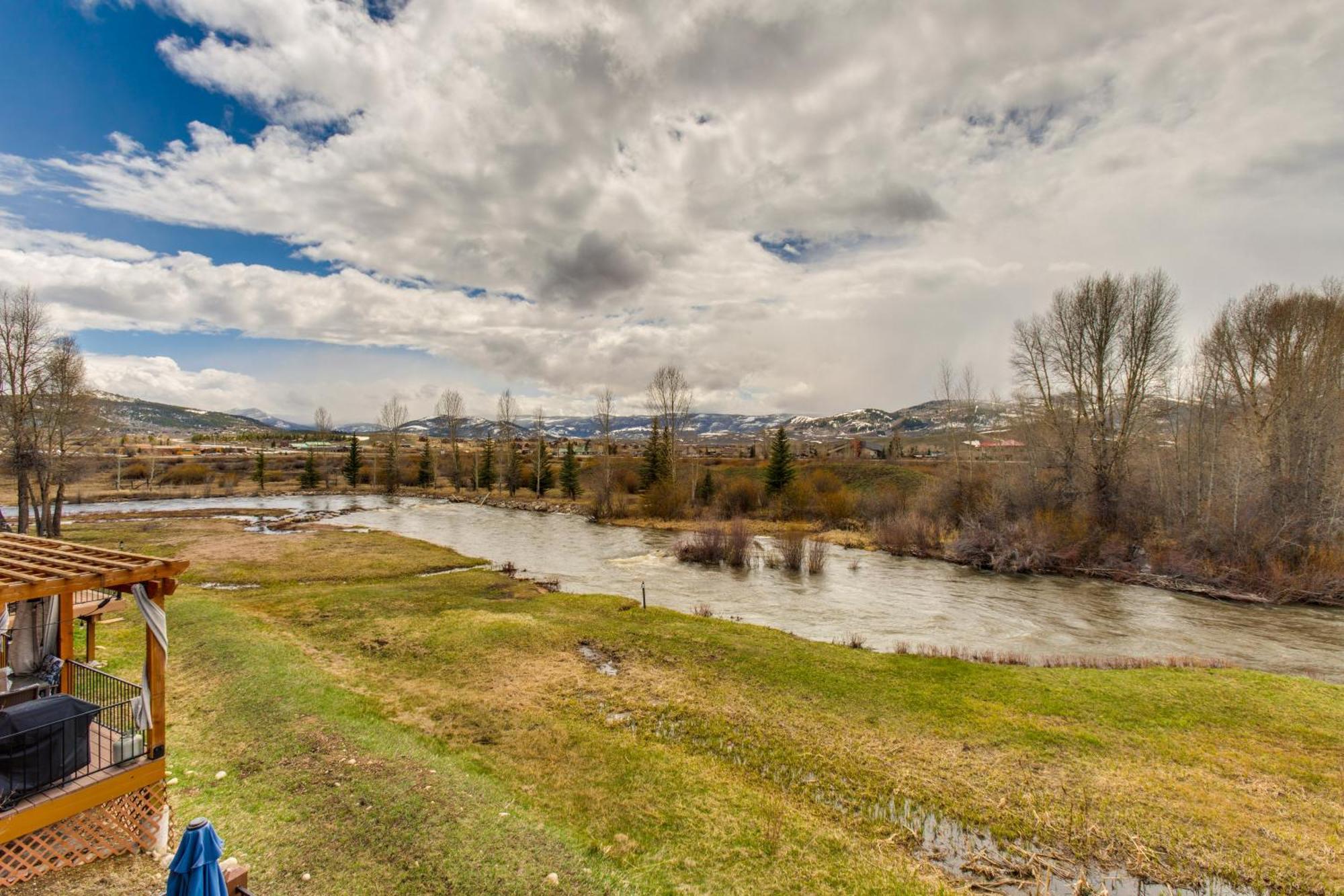 Riverfront Cabin About 4 Mi To Granby Ranch! Exterior photo