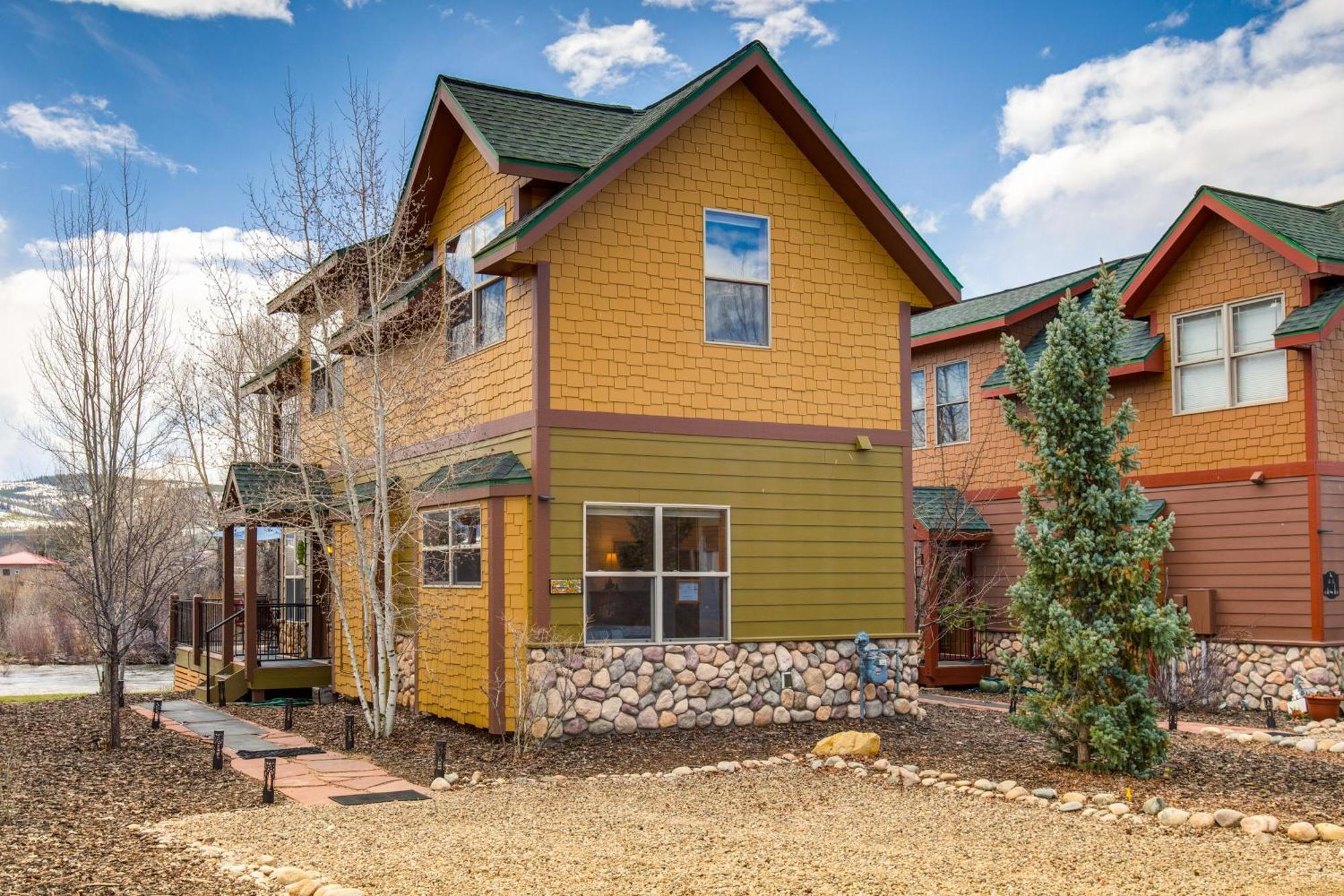 Riverfront Cabin About 4 Mi To Granby Ranch! Exterior photo